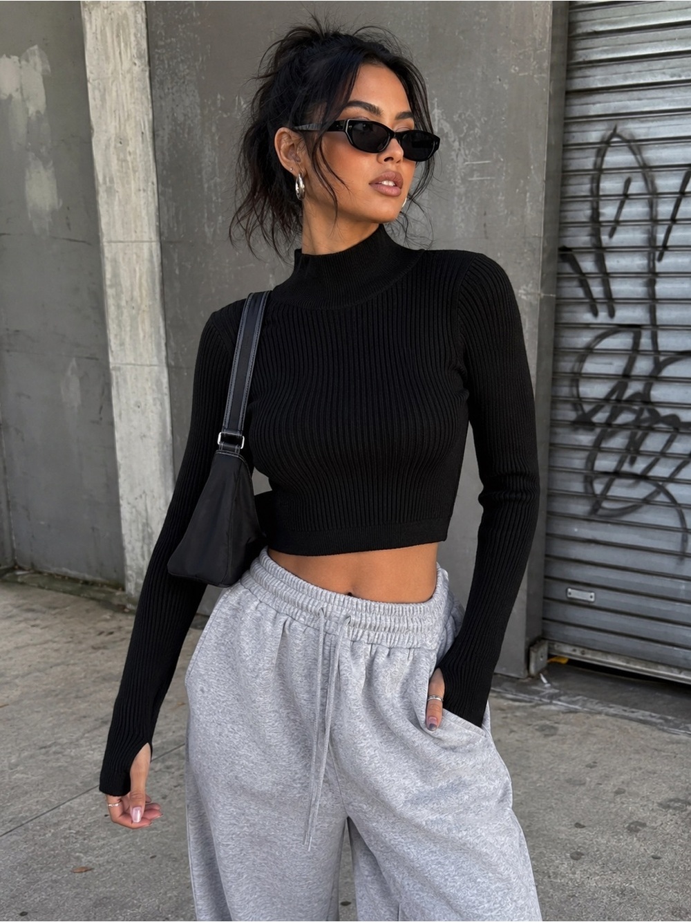 Wild Fable NWT Black Ribbed Mock Neck Cropped Sweater Top w/ Thumbholes Sz Small